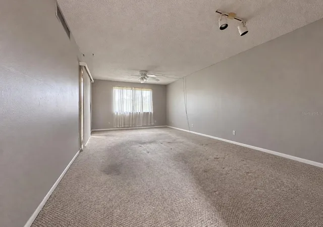 Listing Photo 4 - Condo for sale in building located at 2854 N Powers Dr, Orlando, FL 32818 - Unit #102