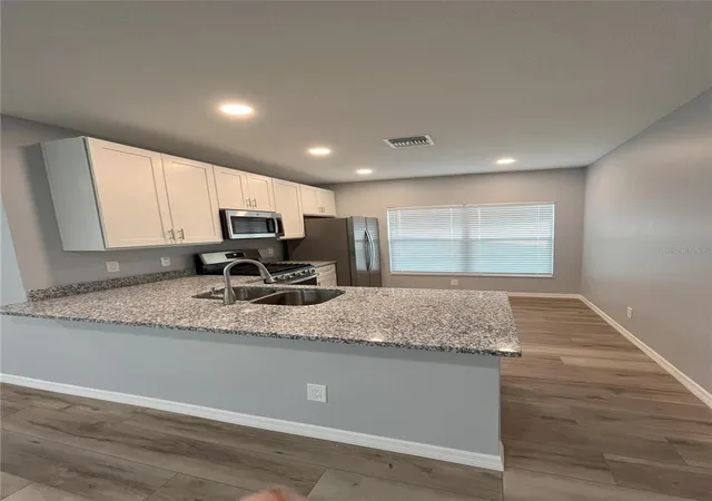 Photo 2 of Single family home for sale at 3304 Summer Is Ct, Valrico, FL 33594 | MLS# O6451042 | Listing updated on 2026-10-20