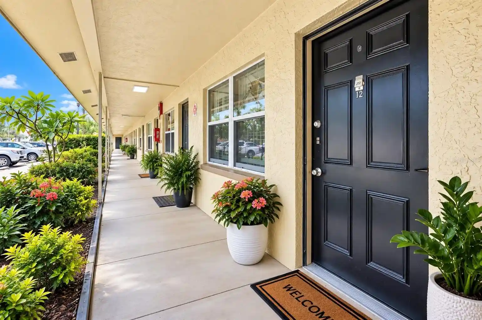 Listing Photo 1 - Condo for sale in 2501 Harn Blvd located at 2501 Harn Blvd, Clearwater, FL 33764 - Unit #J12