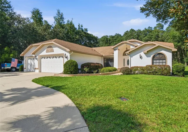 Photo 1 of Single family home for sale at 3355 W Birds Nest Dr, Beverly Hills, FL 34465 | MLS# OM734295 | Listing updated on 2026-10-21
