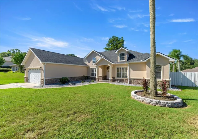 Photo 2 of Single family home for sale at 1035 SW 33rd Place, Ocala, FL 34471 | MLS# OM734300 | Listing updated on 2026-10-29