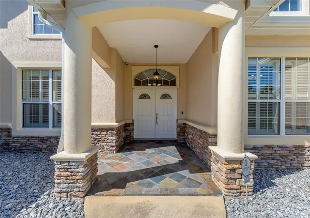 Photo 3 of Single family home for sale at 1035 SW 33rd Place, Ocala, FL 34471 | MLS# OM734300 | Listing updated on 2026-10-29