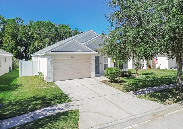 Photo 2 of Single family home for sale at 25311 Lexington Oaks Blvd, Wesley Chapel, FL 33544 | MLS# TB8559531 | Listing updated on 2026-10-26