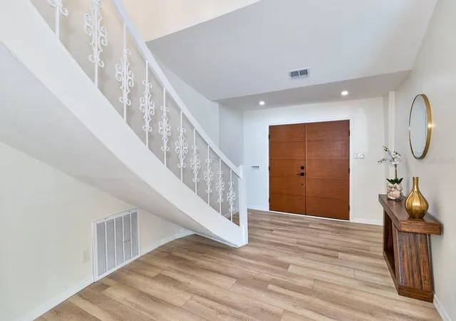 Photo 4 of Single family home for sale at 451 Palm Is NE, Clearwater Beach, FL 33767 | MLS# TB8559540 | Listing updated on 2026-10-22