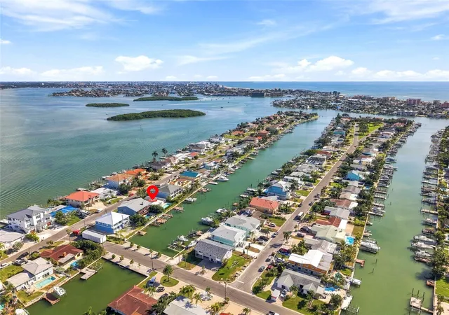Photo 3 of Single family home for sale at 556 Johns Pass Ave, Madeira Beach, FL 33708 | MLS# TB8559543 | Listing updated on 2026-10-22