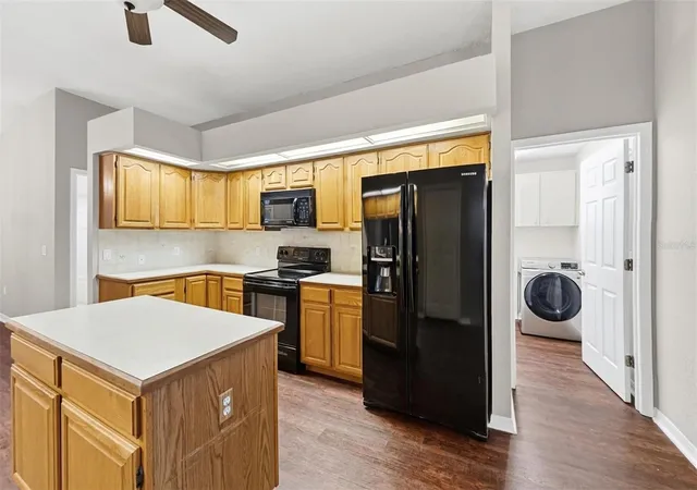 Photo 4 of Single family home for sale at 2820 Clubhouse Dr, Plant City, FL 33566 | MLS# TB8559551 | Listing updated on 2026-10-20