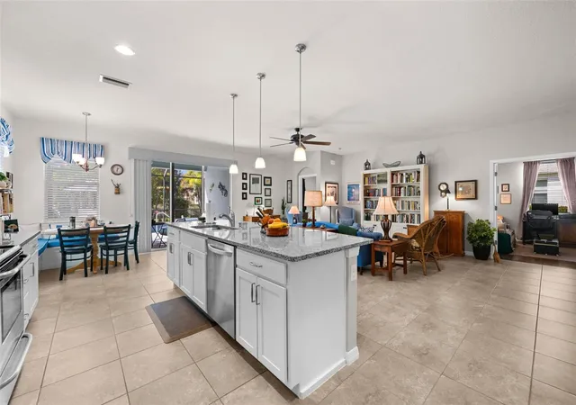 Photo 4 of Single family home for sale at 7813 Birdie Bnd Way, Sarasota, FL 34241 | MLS# A4710154 | Listing updated on 2026-10-29