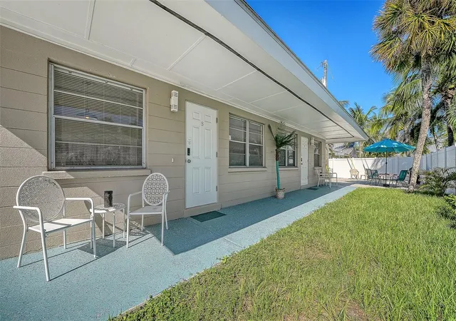 Multi family home for sale at 212 66th Street, HOLMES BEACH, FL 34217 | MLS# A4710156