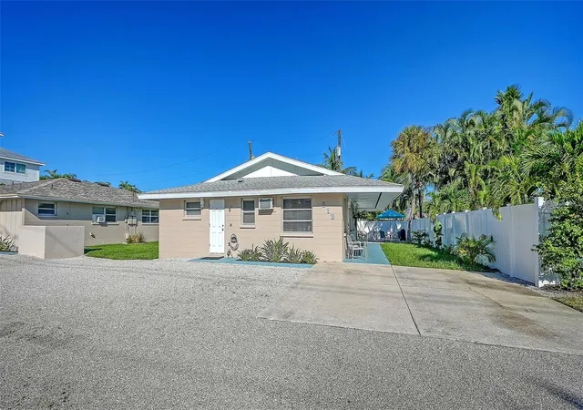 Photo 4 of House for sale at 212 66th Street, Holmes Beach, FL 34217 | MLS# A4710156 | Listing updated on 2026-10-21