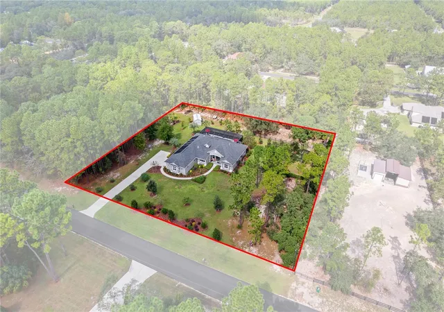Photo 4 of Single family home for sale at 4554 N Perry Dr, Beverly Hills, FL 34465 | MLS# OM734314 | Listing updated on 2026-10-22