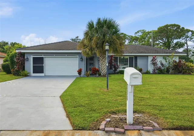 Photo 1 of Single family home for sale at 204 Monet Dr, Nokomis, FL 34275 | MLS# A4710157 | Listing updated on 2026-10-20