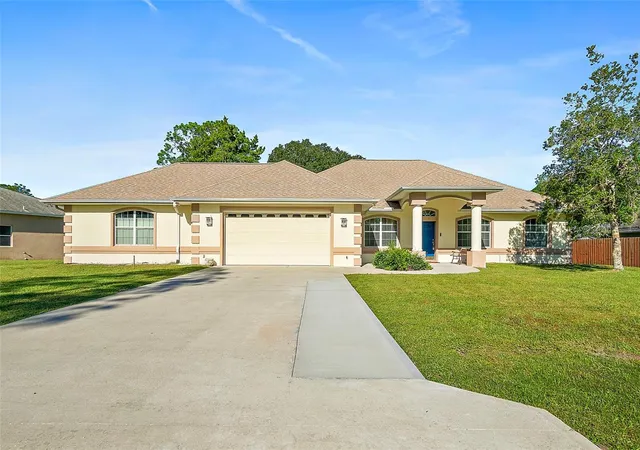 Photo 1 of Sale Pending at 46 Whispering Pine Dr, Palm Coast, FL 32164 | MLS# FC322236 | Listing updated on 2026-10-26