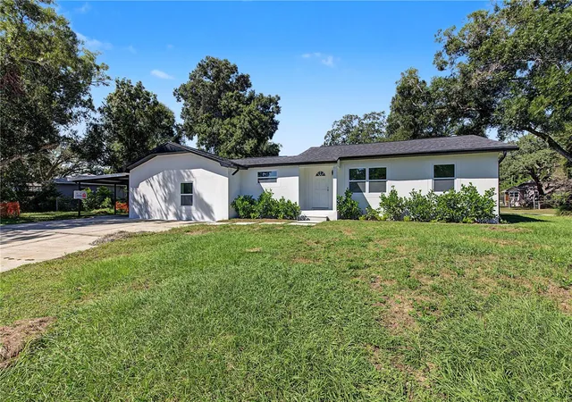 Photo 3 of Single family home for sale at 8106 N Lynn Ave, Tampa, FL 33604 | MLS# TB8559566 | Listing updated on 2026-10-31