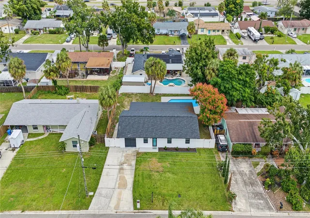 Photo 2 of Single family home for sale at 5007 Shetland Ave, Tampa, FL 33615 | MLS# TB8559569 | Listing updated on 2026-10-30