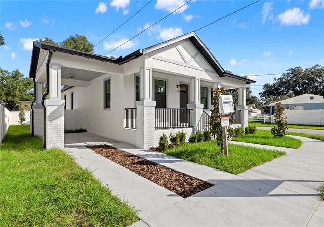 Photo 1 of Single family home for sale at 2910 N 25th Street, Tampa, FL 33605 | MLS# TB8559573 | Listing updated on 2026-10-22