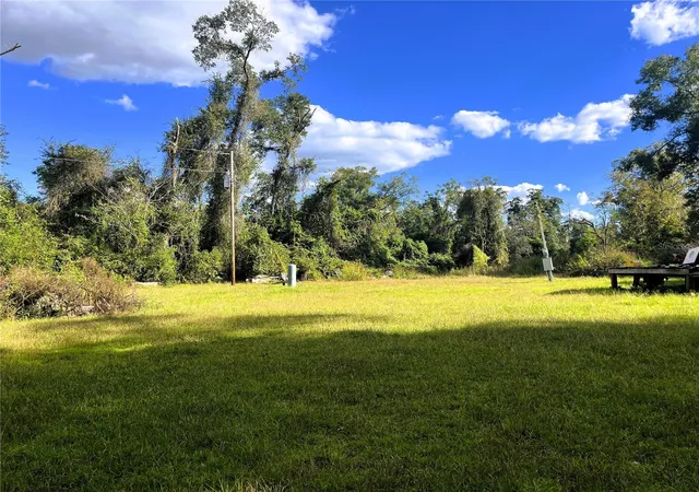 Photo 3 of Manufactured home for sale at 1874 SW Nautilus Rd, Lake City, FL 32024 | MLS# O6451097 | Listing updated on 2026-10-20