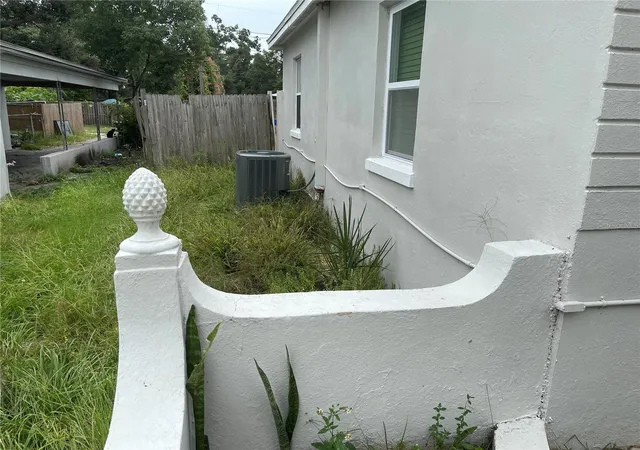 Photo 3 of Sale Pending at 3642 Emerson Ave S, Saint Petersburg, FL 33711 | MLS# TB8559576 | Listing updated on 2026-10-20