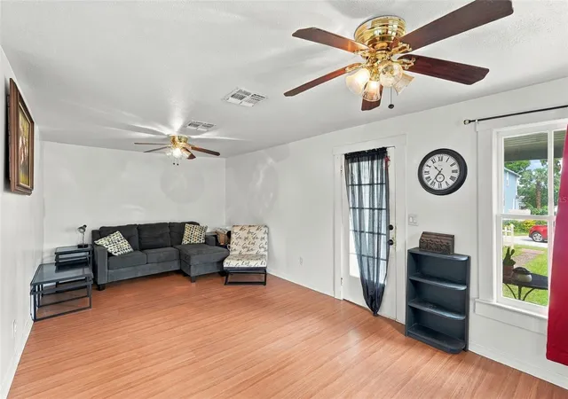 Photo 4 of Single family home for sale at 811 E Frierson Ave, Tampa, FL 33603 | MLS# TB8559591 | Listing updated on 2026-10-21