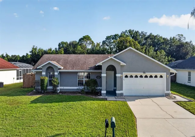 Photo 1 of Single family home for sale at 4708 Windwood Dr, Kissimmee, FL 34746 | MLS# O6451109 | Listing updated on 2026-10-25