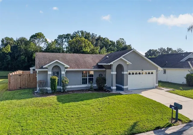 Photo 2 of Single family home for sale at 4708 Windwood Dr, Kissimmee, FL 34746 | MLS# O6451109 | Listing updated on 2026-10-25