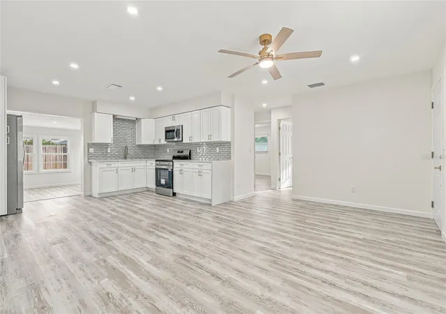 Photo 4 of Single family home for sale at 4147 Raccoon Loop, New Port Richey, FL 34653 | MLS# TB8559595 | Listing updated on 2026-10-23