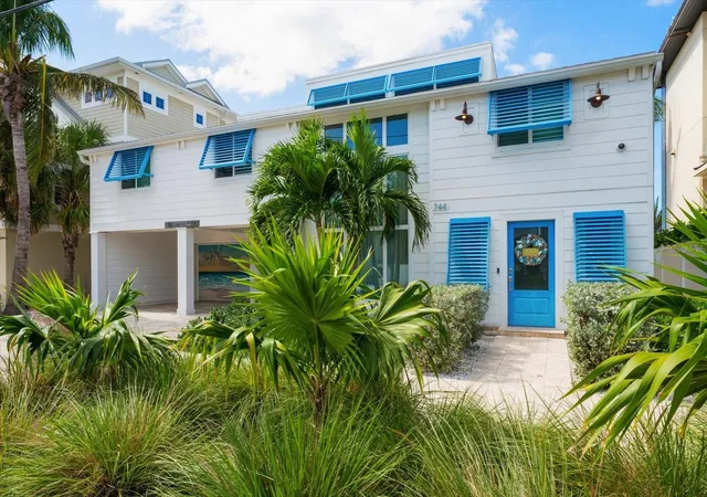 Photo 3 of Single family home for sale at 744 Eldorado Ave, Clearwater Beach, FL 33767 | MLS# TB8559596 | Listing updated on 2026-10-22