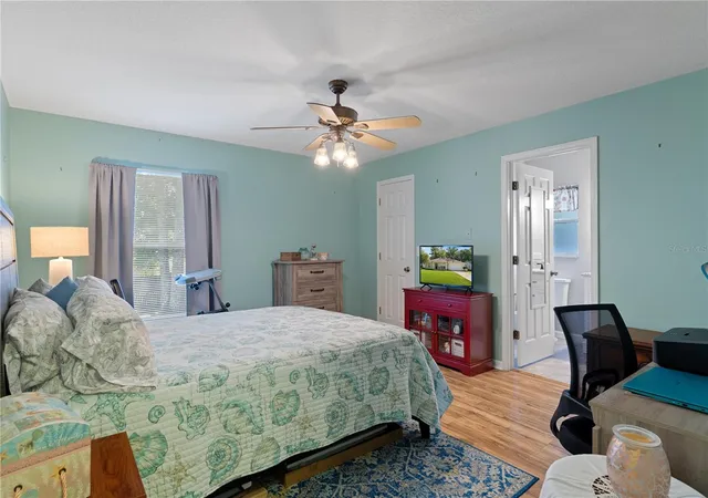 Photo 1 of Single family home for sale at 513 Oakhill Ct, Brooksville, FL 34601 | MLS# W7890447 | Listing updated on 2026-10-22