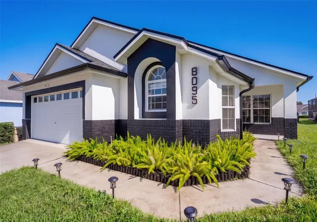 Photo 1 of Single family home for sale at 8095 Indian Crk Blvd, Kissimmee, FL 34747 | MLS# O6451124 | Listing updated on 2026-10-20