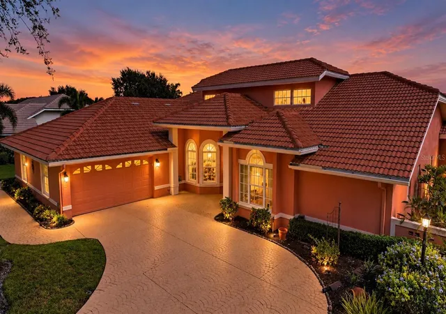 Single family home for sale at 8938 Wild Dunes Dr, SARASOTA, FL 34241 | MLS# A4710173