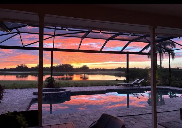 Photo 4 of Single family home for sale at 8938 Wild Dunes Dr, Sarasota, FL 34241 | MLS# A4710173 | Listing updated on 2026-10-22