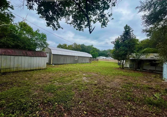 Photo 4 of Single family home for sale at 613 W Date St, Lake Wales, FL 33859 | MLS# O6451129 | Listing updated on 2026-10-20