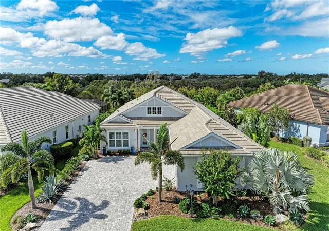 Photo 1 of Single family home for sale at 8269 Grande Shrs Dr, Sarasota, FL 34240 | MLS# A4710174 | Listing updated on 2026-10-23