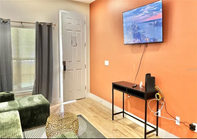 Photo 3 of Townhouse for sale at 4404 Summer Flowers Pl, Kissimmee, FL 34746 | MLS# O6451135 | Listing updated on 2026-10-26