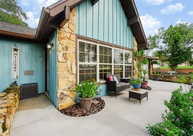 Photo 3 of Single family home for sale at 10345 SW 84th Avenue Rd, Ocala, FL 34481 | MLS# TB8559629 | Listing updated on 2026-10-28