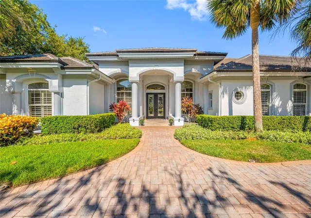 Photo 2 of Single family home for sale at 7885 Bayou Clb Blvd, Seminole, FL 33777 | MLS# TB8559636 | Listing updated on 2026-10-23