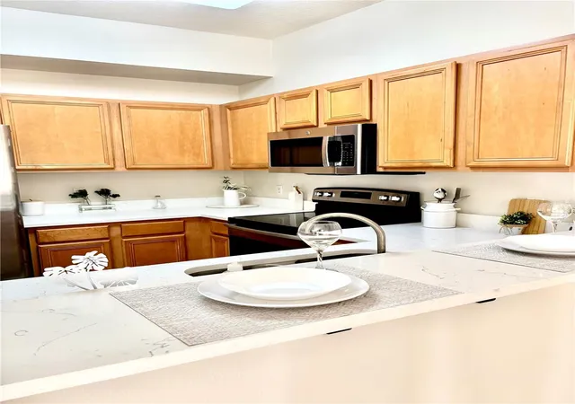 Photo 4 of Townhouse for sale at 20304 Oak Key Ct, Tampa, FL 33647 | MLS# TB8559642 | Listing updated on 2026-10-28