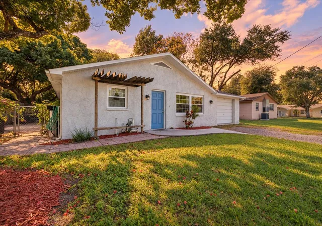 Photo 2 of Single family home for sale at 5412 Carlton Rd, New Port Richey, FL 34652 | MLS# TB8559643 | Listing updated on 2026-10-23