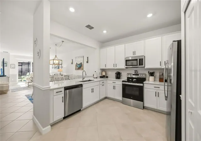 Photo 4 of House for sale at 8592 Seasalt Loop, Englewood, FL 34224 | MLS# D6149256 | Listing updated on 2026-10-27