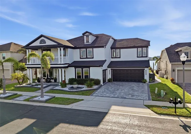 Photo 2 of Single family home for sale at 113 Peace River Ct, Groveland, FL 34736 | MLS# O6451155 | Listing updated on 2026-10-21