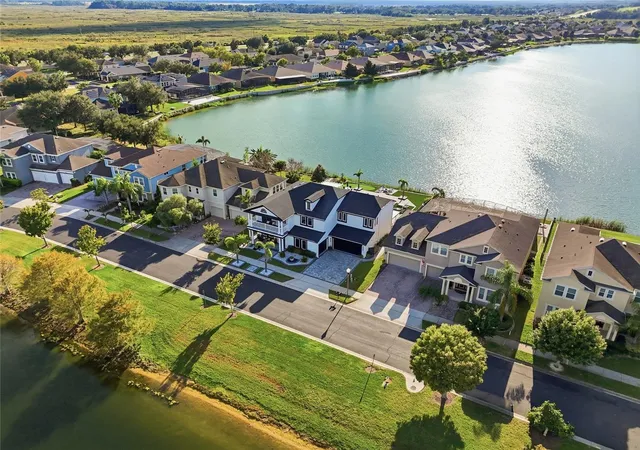 Photo 4 of Single family home for sale at 113 Peace River Ct, Groveland, FL 34736 | MLS# O6451155 | Listing updated on 2026-10-21