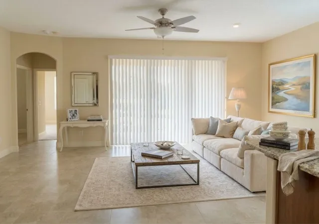 Photo 3 of Single family home for sale at 6628 Bouganvillea Crescent Dr, Orlando, FL 32809 | MLS# O6451156 | Listing updated on 2026-10-23