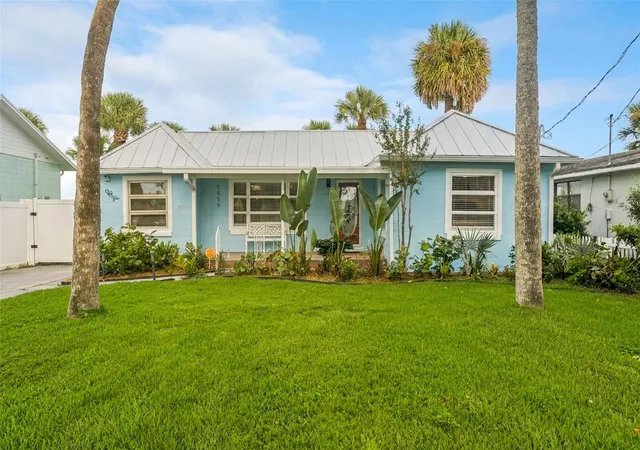 Photo 1 of Single family home for sale at 5959 Riverside Dr, Port Orange, FL 32127 | MLS# O6451158 | Listing updated on 2026-10-23