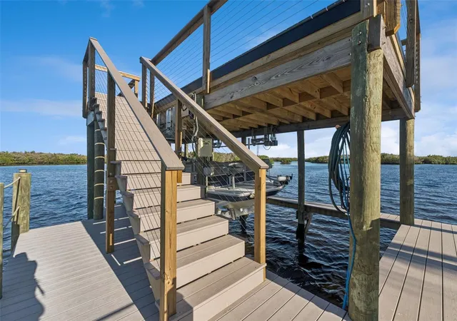 Photo 3 of Single family home for sale at 5959 Riverside Dr, Port Orange, FL 32127 | MLS# O6451158 | Listing updated on 2026-10-23
