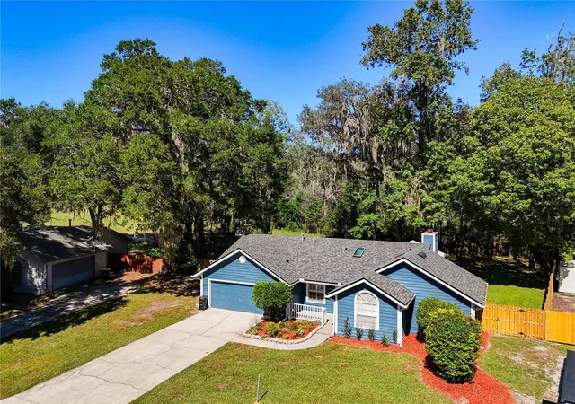 Photo 2 of Single family home for sale at 5417 Nw 35th Drive, Gainesville, FL 32653 | MLS# FC322242 | Listing updated on 2026-10-22