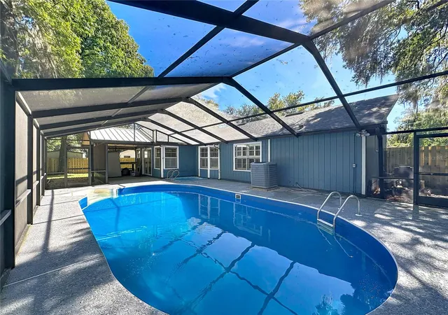 Photo 3 of Single family home for sale at 5417 Nw 35th Drive, Gainesville, FL 32653 | MLS# FC322242 | Listing updated on 2026-10-22