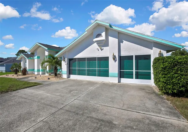Photo 2 of Single family home for sale at 10247 Skyland St, Spring Hill, FL 34608 | MLS# W7890452 | Listing updated on 2026-10-27