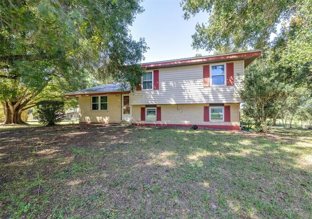 Photo 4 of Single family home for sale at 2957 N Tivoli Rd, Avon Park, FL 33825 | MLS# P4940219 | Listing updated on 2026-10-23