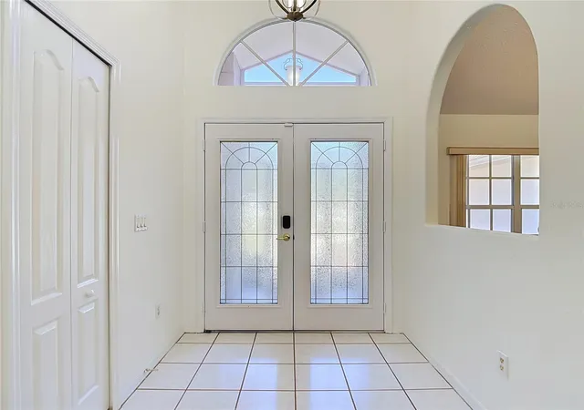 Photo 3 of Single family home for sale at 20 Bonnie Ct S, Homosassa, FL 34446 | MLS# W7890454 | Listing updated on 2026-10-22