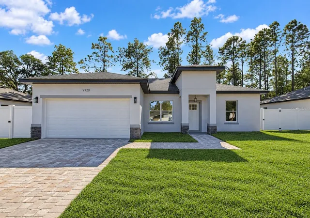 Single family home for sale at 9720 N Calla Lily Dr, Dunnellon, FL 34433 | MLS# O6451183