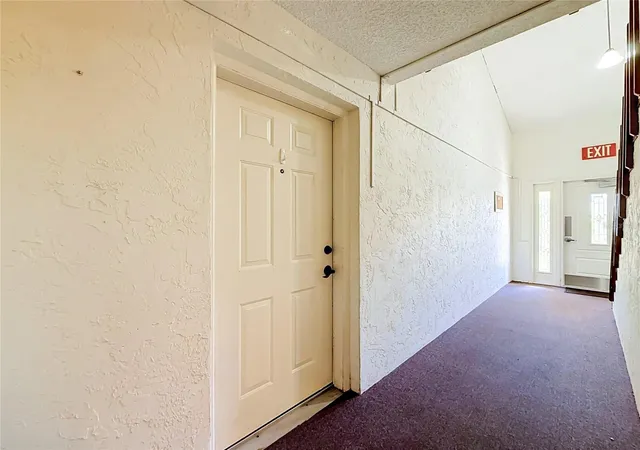 Photo 3 of Condo for sale at 100 E Oak Ter Dr #C1, Leesburg, FL 34748 | MLS# A4710193 | Listing updated on 2026-10-21